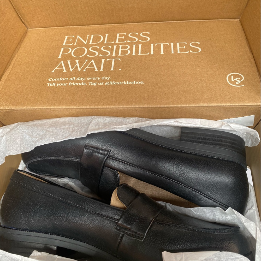 Women’s loafers shoes